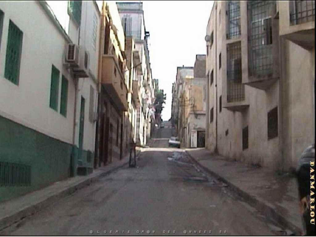 ORAN JUILLET 2007 RUE DE L ABRICOTIER.JPG